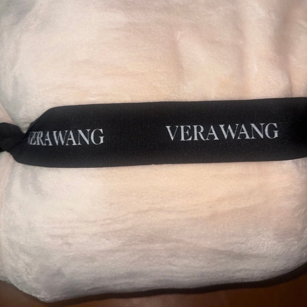 Vera Wang Ivory Throw